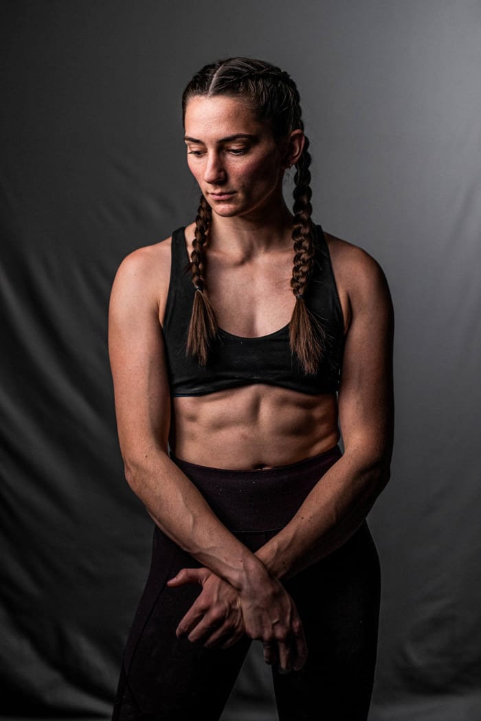 kyra-condie-potrait-tall